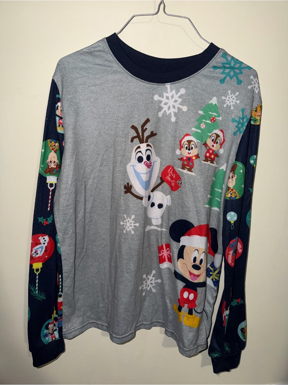 Disney Gray & Navy Holiday Character Long Sleeve Tee